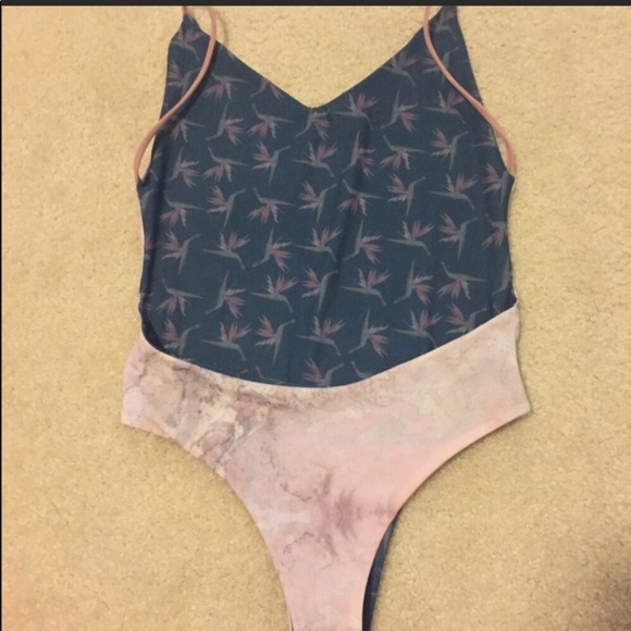 One piece Brazilian Bikini monokini thong - Picture 2 of 3